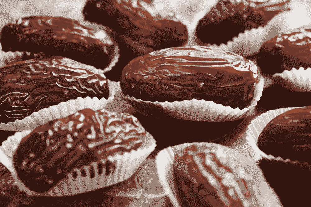 Dates Packaging Machine